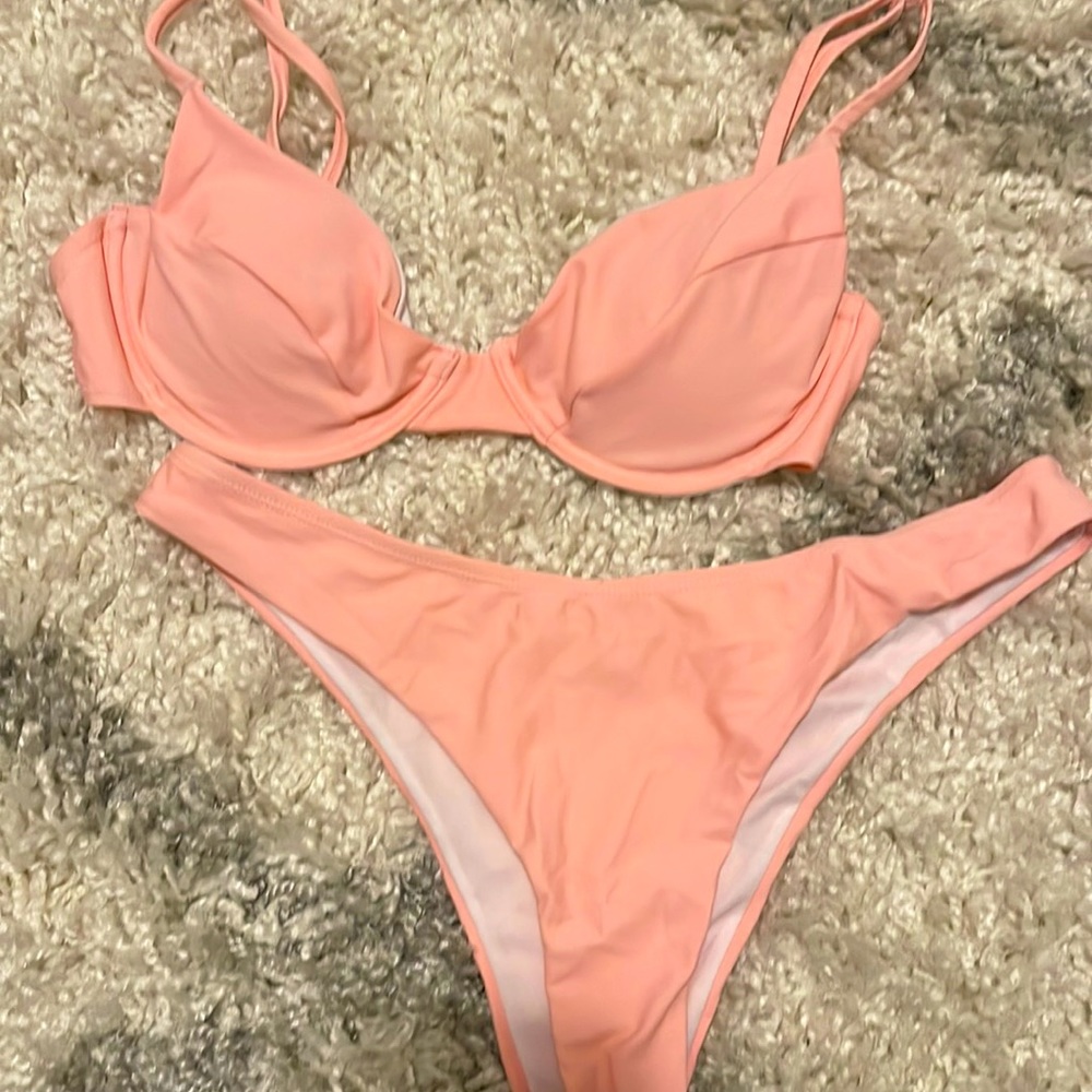 Shein Swimsuit, very good condition, never been worn.